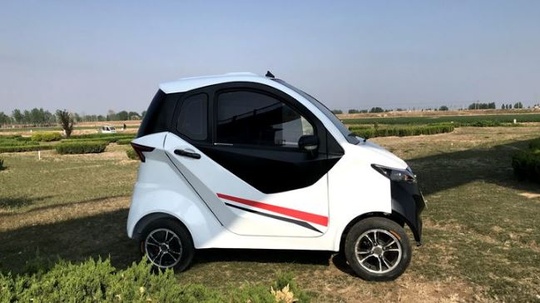 Электромобиль EV730