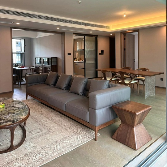 Прямой диван Bess орех, кожа, 320*92*73 см