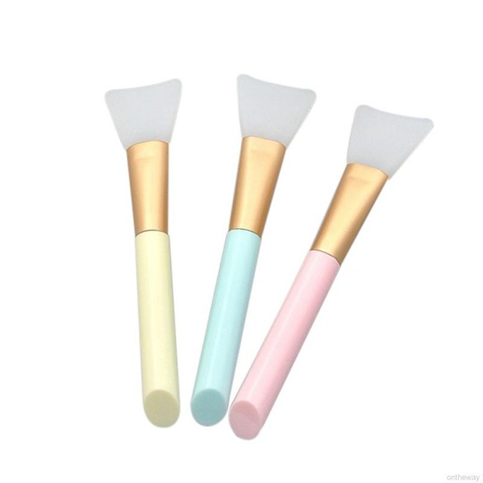 Кисть для нанесения маски для лица