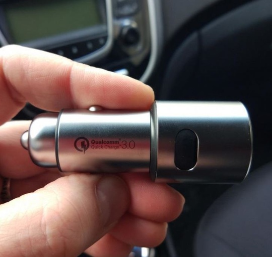 Автомобильное зарядное устройство Xiaomi Mi Car Charger Quick Charge 3.0