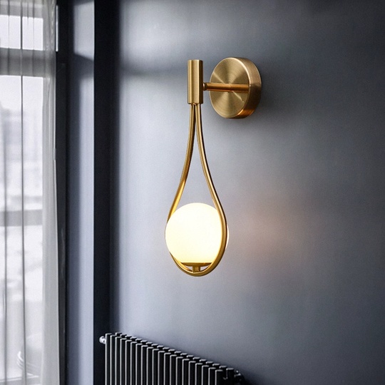 Настенный светильник золотой ANKO, Бра, 20*45, металл, стекло, Е14.