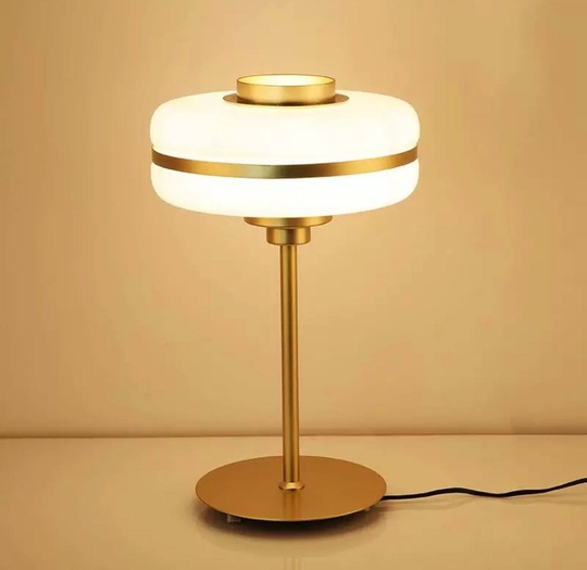 Настольная лампа FREDO 30*55, лакированное золото, металл, Е27.