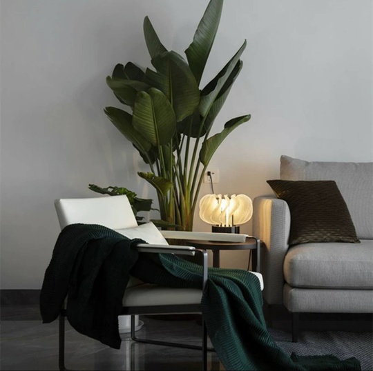 Настольная лампа FLOWER 30*25, черный, белый, смола