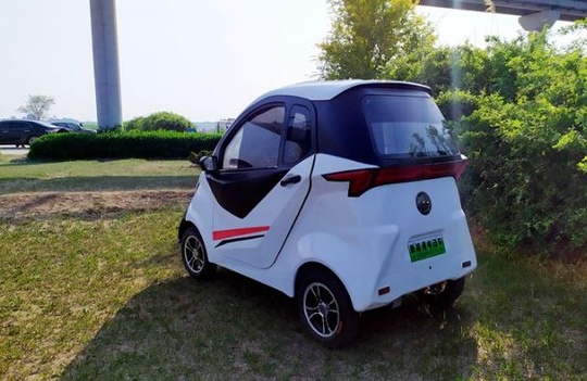 Электромобиль EV730