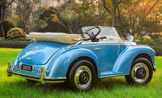 Детский Mercedes Benz