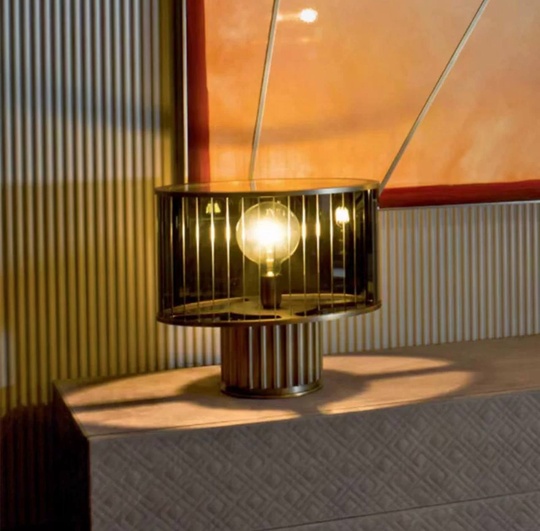 Настольная лампа LESLEY 30*31, дымчатое золото, смола, стекло