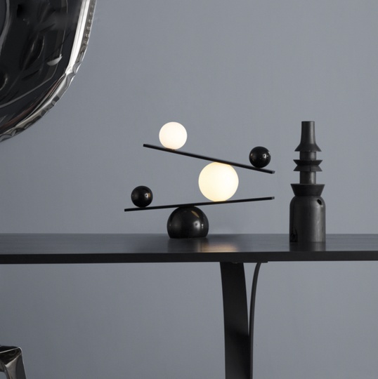 Лампа настольная черная Balance черно-белый, 45*50, светодиодная