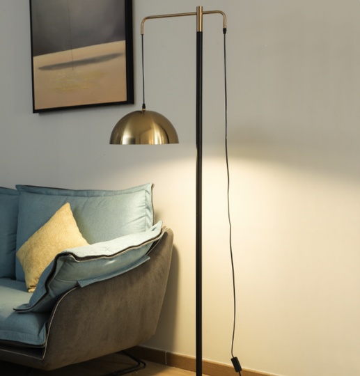 Торшер золото. Напольный светильник черный с золотом Hellions, E27, 60 Вт