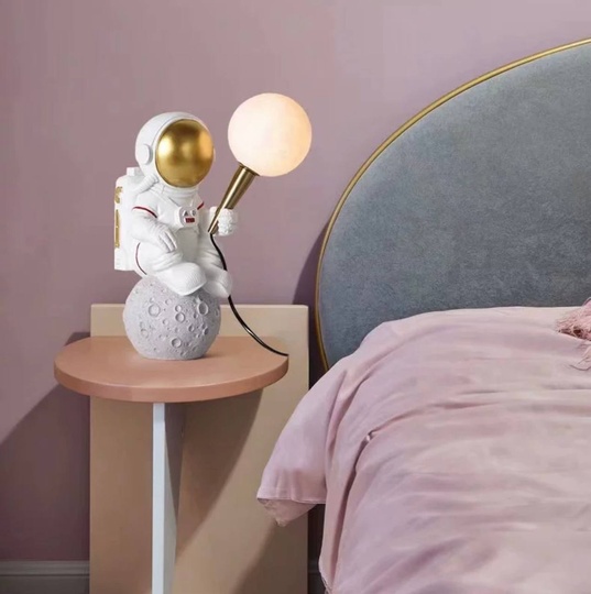 Настольная лампа, ASTRONAUT  20*37, смола, стекло, белый