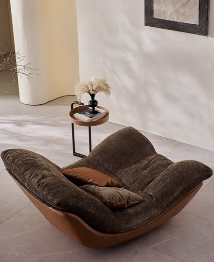 Дизайнерское кресло коричневое, 107*152*80 см, кожа, ткань, итальянский стиль